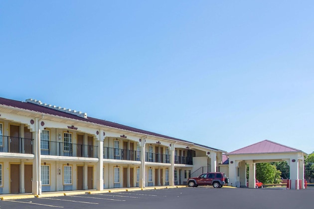 Gallery - Super 8 By Wyndham Antioch Nashville South East
