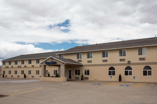 Gallery - Days Inn By Wyndham Hurricane Zion National Park Area