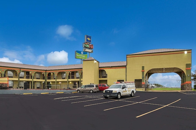 Gallery - Surestay Hotel By Best Western Mt Pleasant