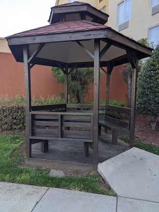 Gallery - Comfort Suites Concord
