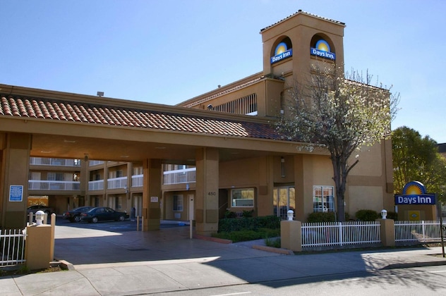 Gallery - Days Inn By Wyndham Hayward Airport