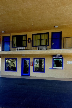 Gallery - Travelodge By Wyndham Indio