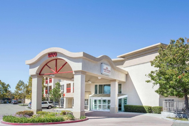 Gallery - Hawthorn Suites By Wyndham Livermore Wine Country