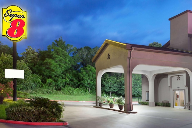 Gallery - Super 8 By Wyndham Huntsville