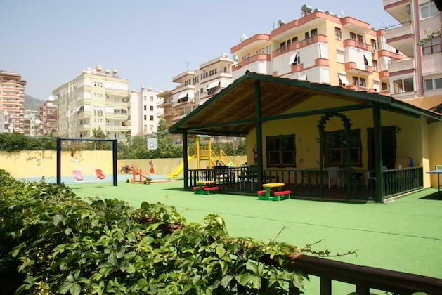 Gallery - Elysee Garden Family Hotel