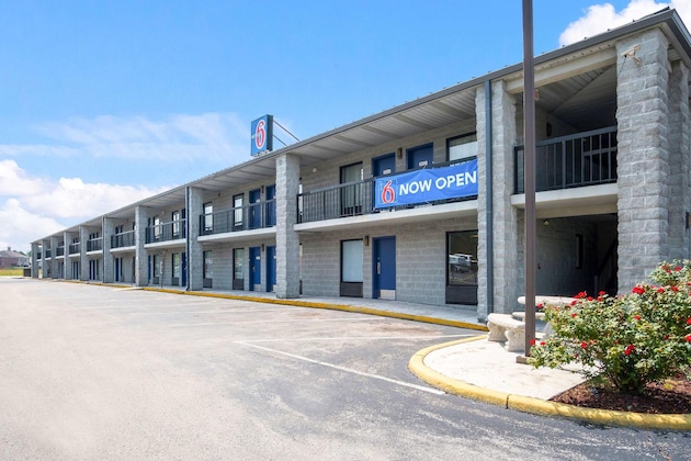 Gallery - Motel 6 London, Ky