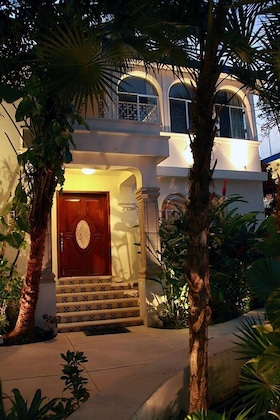 Gallery - Tropical Casablanca Party Zone
