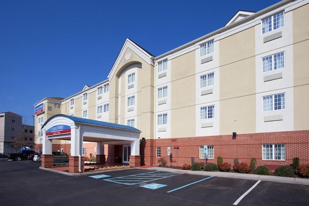 Gallery - Candlewood Suites Virginia Beach Town Center By Ihg