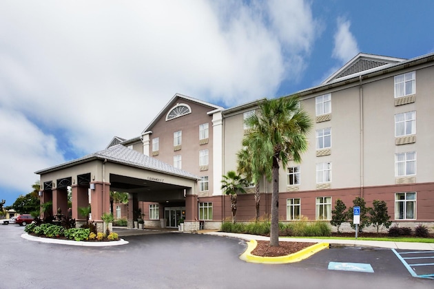 Gallery - Holiday Inn Express & Suites Charleston - Northwoods By Ihg