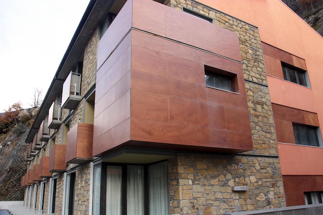 Gallery - Cibos 3000