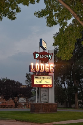 Gallery - Parry Lodge