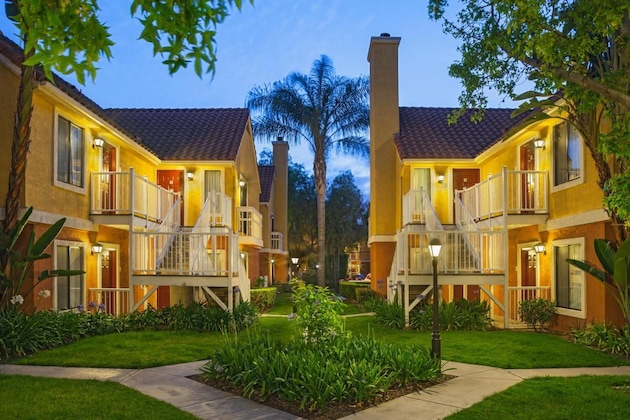 Gallery - Clementine Hotel & Suites Anaheim