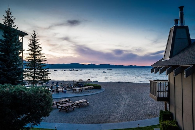 Gallery - Tahoe Lakeshore Lodge & Spa