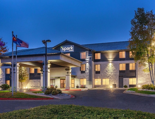 Gallery - Spark By Hilton Denver International Airport