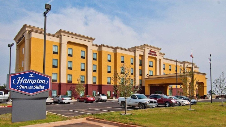 Gallery - Hampton Inn & Suites Elk City