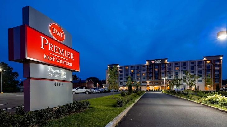 Gallery - Best Western Premier Airport Expo Center Hotel
