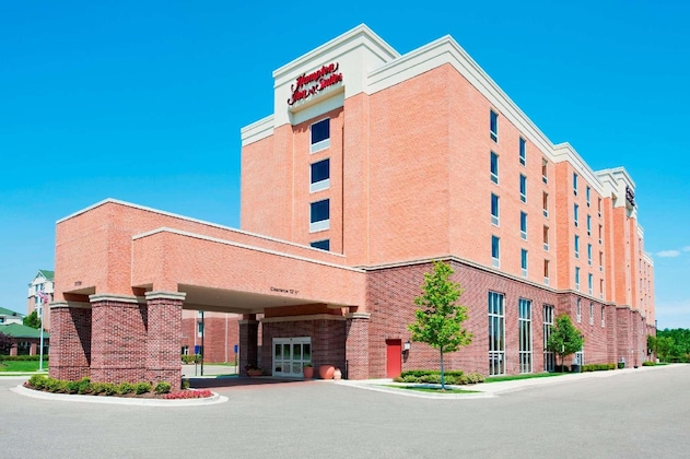 Gallery - Hampton Inn & Suites Detroit Airport Romulus