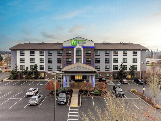 Gallery - Holiday Inn Express Hotel & Suites Vancouver Mall By Ihg
