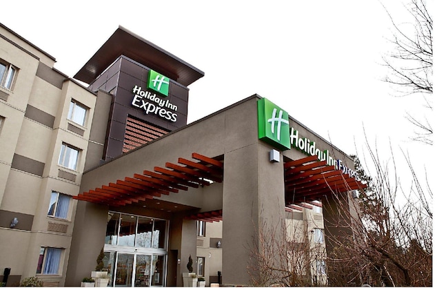Gallery - Holiday Inn Express & Suites Langley By Ihg
