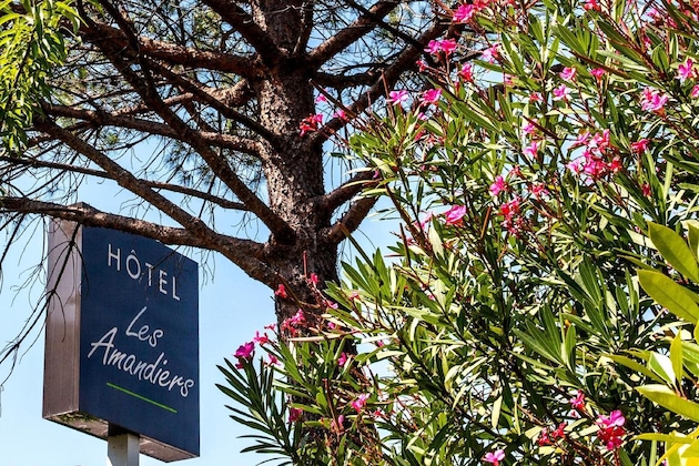 Gallery - Hôtel Les Amandiers