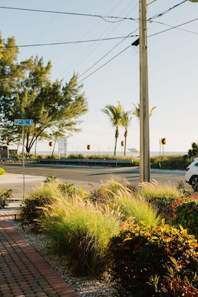 Gallery - The Beach Club At Anna Maria By Rva
