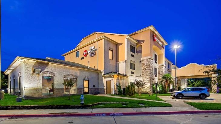 Gallery - Best Western Plus Burleson Inn & Suites