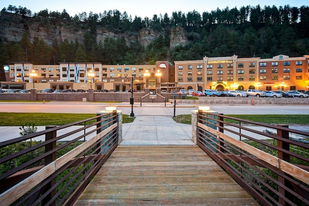 Gallery - Doubletree By Hilton Deadwood At Cadillac Jacks