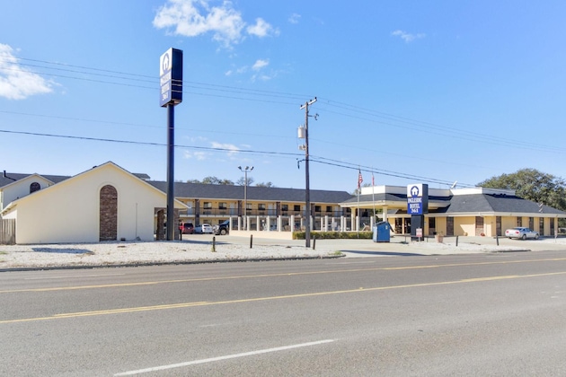 Gallery - Oyo Hotel Ingleside Tx