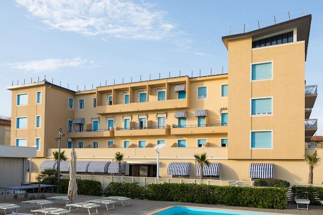 Gallery - Hotel In Marina Di Cecina A Few Steps From The Sea
