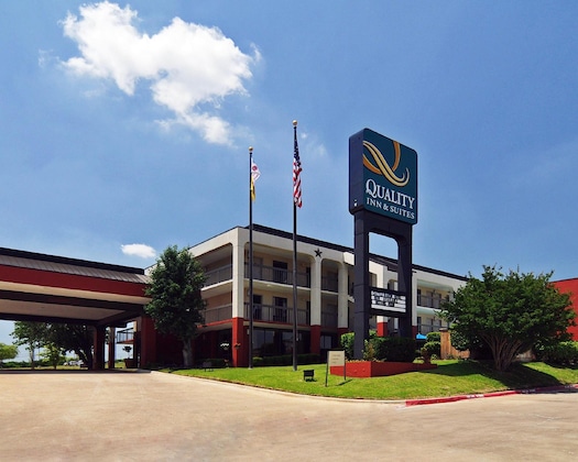 Gallery - Quality Inn & Suites