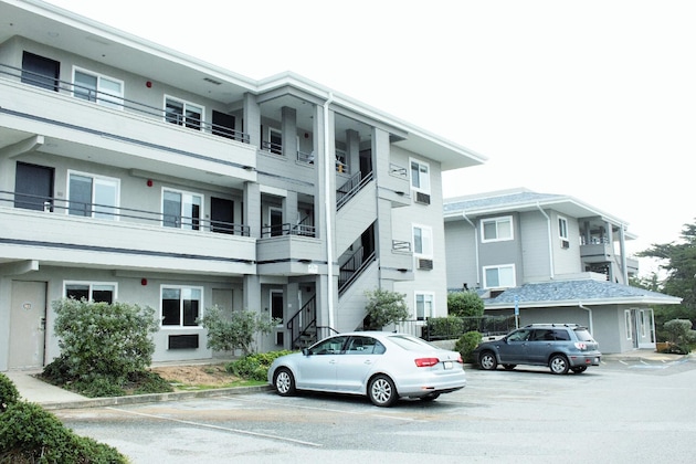 Gallery - Country Inn & Suites By Radisson, Monterey Beachfront-Marina, Ca