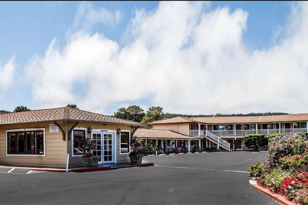 Gallery - The Inn At 1252