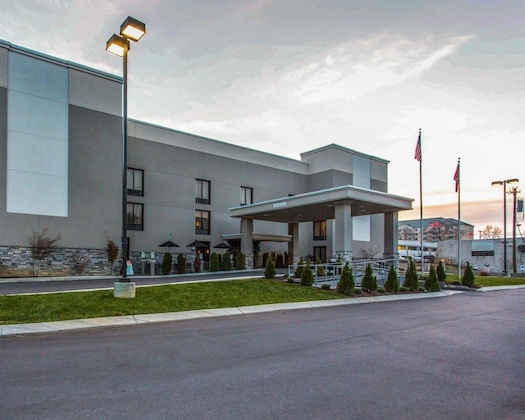 Gallery - Quality Suites Nashville Airport