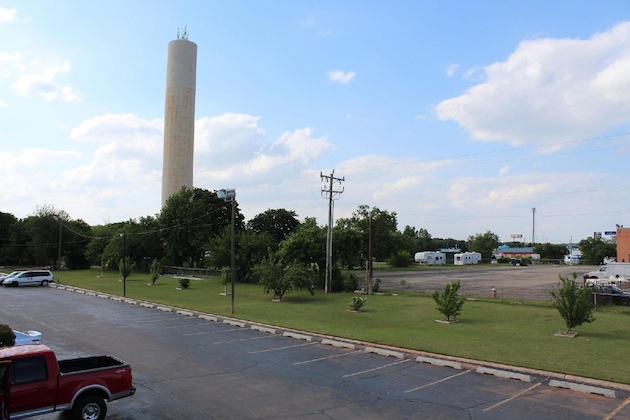 Gallery - Motel 6 Oklahoma City, Ok - Frontier City