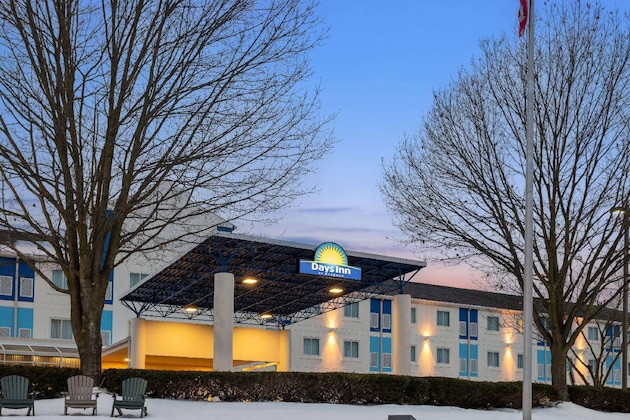 Gallery - Days Inn By Wyndham Penn State