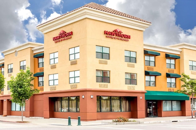 Gallery - Hawthorn Suites By Wyndham Oakland Alameda