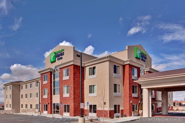 Gallery - Holiday Inn Express Hotel & Suites Albuquerque Airport By Ihg