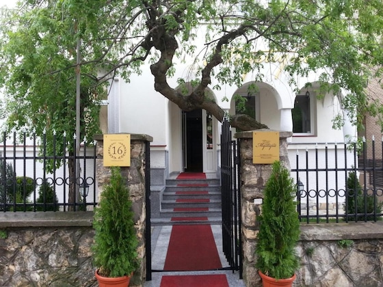 Gallery - Villa Mystique