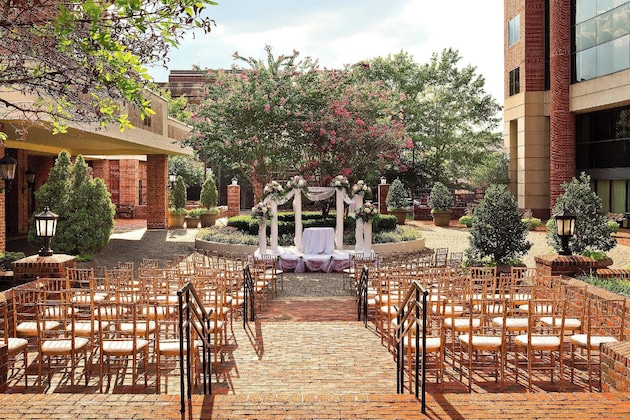 Gallery - Sheraton Suites Old Town Alexandria