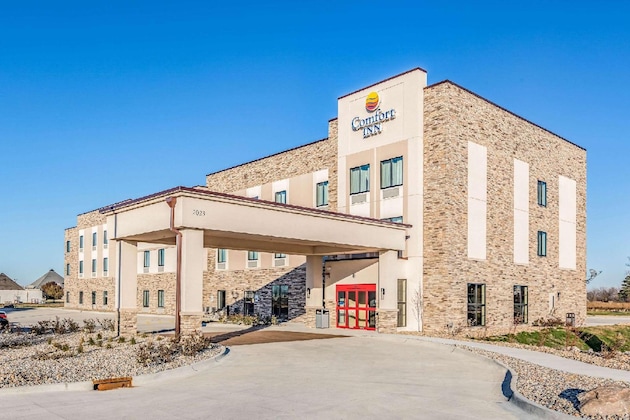 Gallery - Settle Inn & Suites