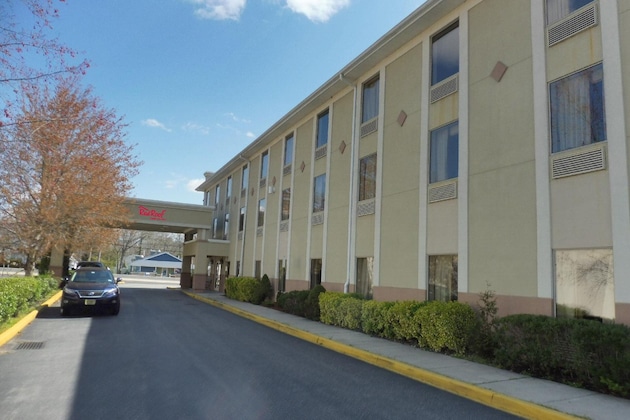 Gallery - Red Roof Inn & Suites Galloway