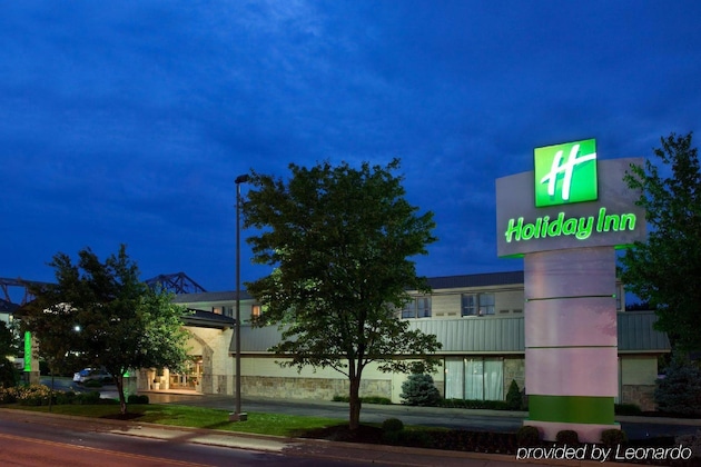 Gallery - Holiday Inn Cincinnati-Riverfront, An Ihg Hotel