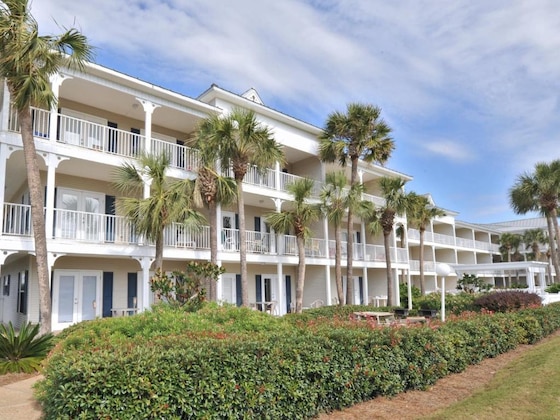 Gallery - Grand Caribbean East 305