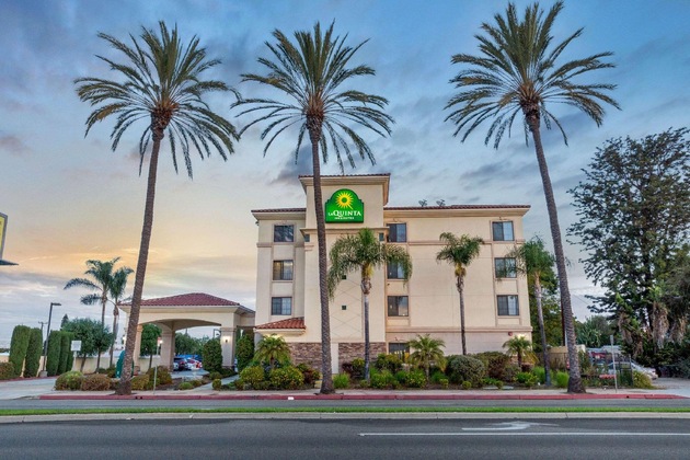 Gallery - La Quinta Inn & Suites By Wyndham Ne Long Beach Cypress