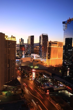 Gallery - Luxury Suites International At The Signature