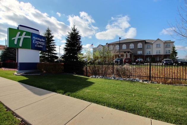 Gallery - Holiday Inn Express Hotel & Suites Milwaukee Airport, An Ihg Hotel
