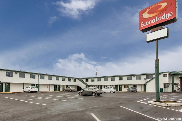 Gallery - Econo Lodge Newport