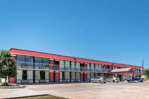 Gallery - Econo Lodge Oak Grove-Blue Springs