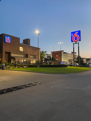 Gallery - Motel 6 Oklahoma City, Ok – Fairgrounds West