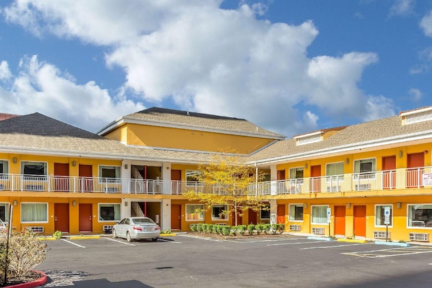Gallery - Quality Inn Flamingo